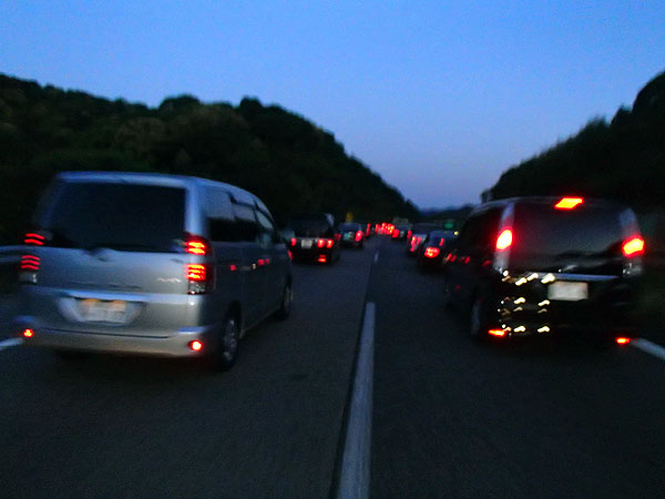 音羽蒲郡付近の渋滞